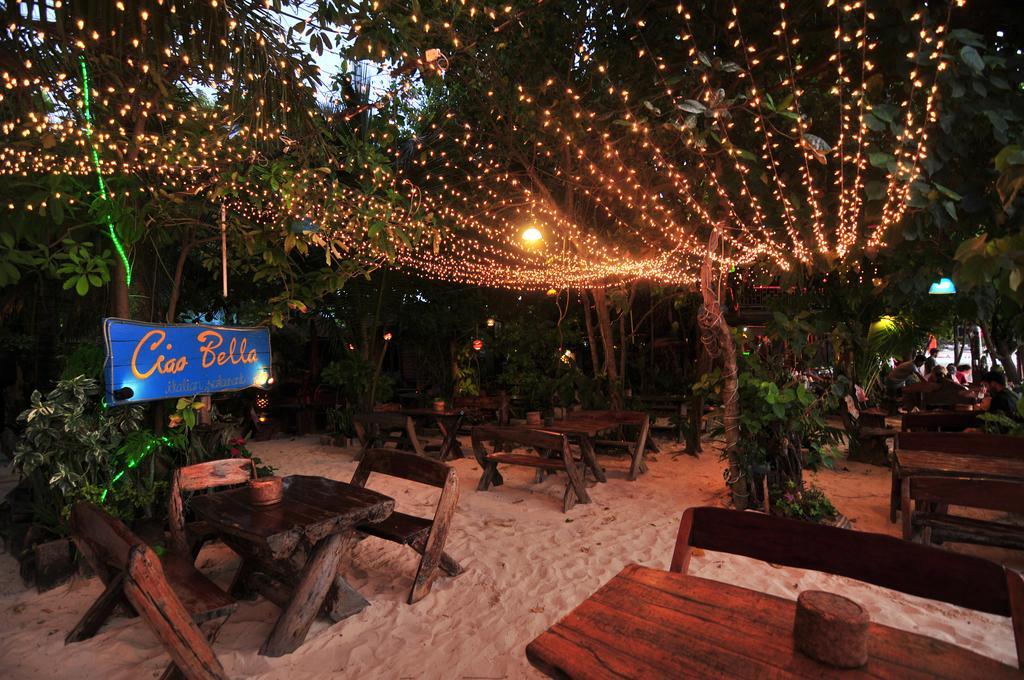 Baia Baia Resort Phi Phi Don Exterior photo