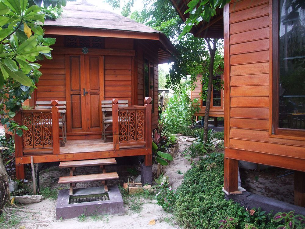 Baia Baia Resort Phi Phi Don Exterior photo