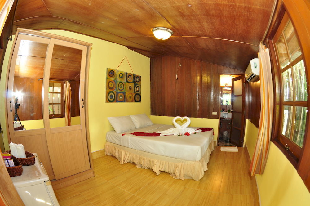 Baia Baia Resort Phi Phi Don Exterior photo